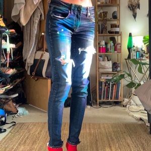 American eagle distress skinny jeans!